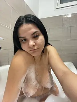 Snapshot of Selena_y chatting on 11-17-25, 07:52 Selena y online show from 11-17-25, 07:52