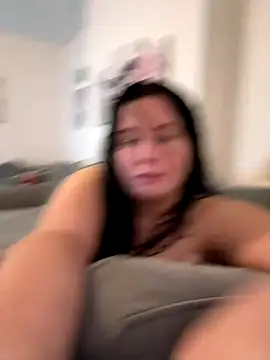 Snapshot of brunetteGirl274 chatting on 12-14-25, 09:41 brunetteGirl274 online show from 12-14-25, 09:41