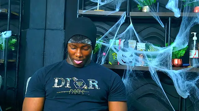 Snapshot of dalton_asher chatting on 10-25-25, 05:04 dalton asher online show from 10-25-25, 05:04