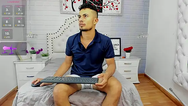 Valentiinoss online show from 11-14-25, 09:24