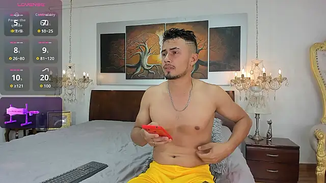 Snapshot of Valentiinoss chatting on 02-20-26, 09:15 Valentiinoss online show from 02-20-26, 09:15