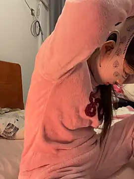 coco-o online show from 11-20-25, 12:49