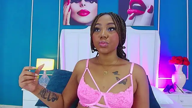 AngelaRoberts online show from 09-17-25, 01:35