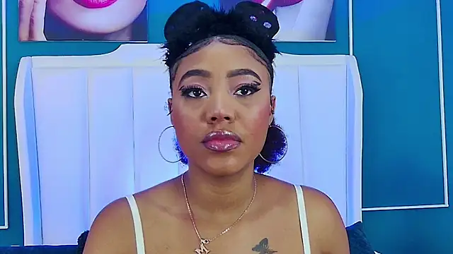 AngelaRoberts online show from 10-17-25, 04:04