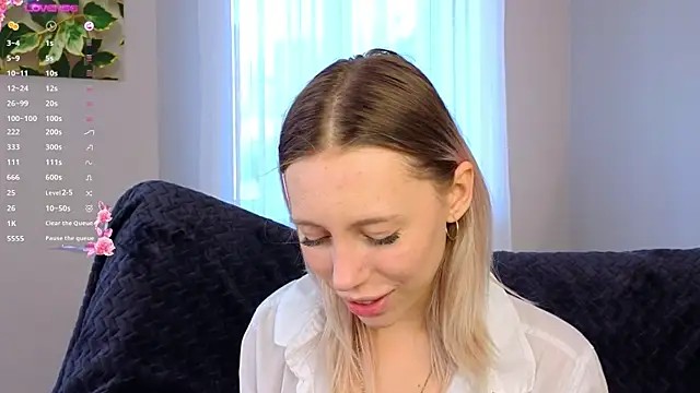 NyxaThorn online show from 09-23-25, 02:42