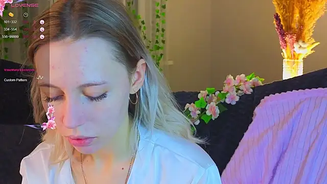 NyxaThorn online show from 12-05-25, 02:36