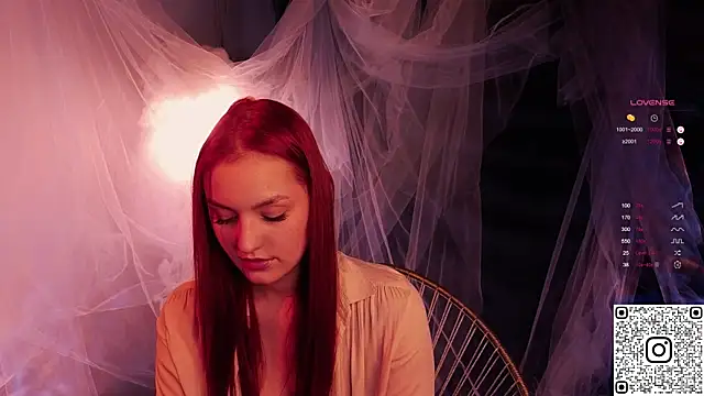 GildedKitten online show from 11-18-25, 07:29