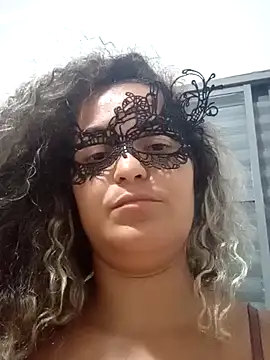 RaphinhaSanches online show from 12-17-25, 09:32