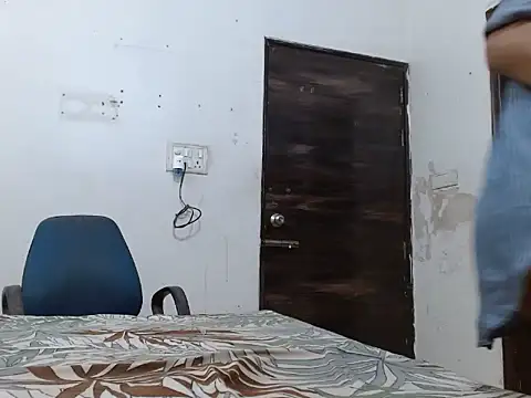 soya queen online show from 10-24-25, 03:25