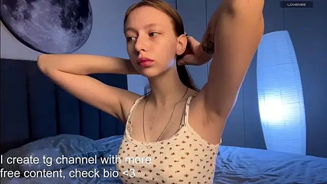 Snapshot of EllieDream chatting on 10-30-25, 07:10 EllieDream online show from 10-30-25, 07:10