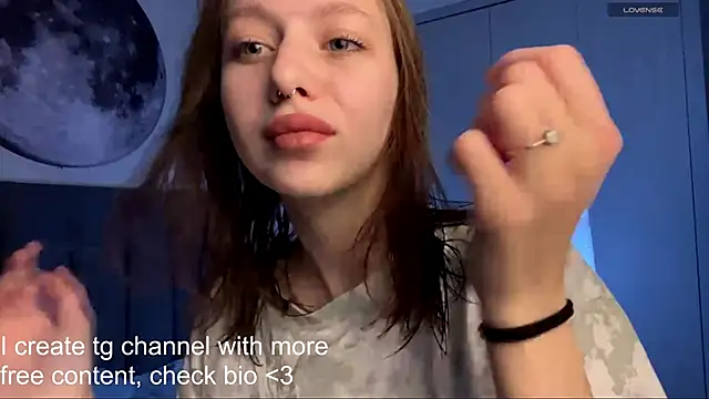 Snapshot of EllieDream chatting on 11-01-25, 07:21 EllieDream online show from 11-01-25, 07:21