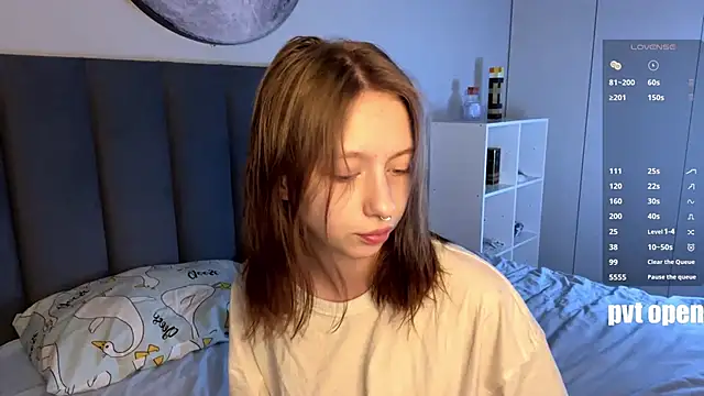 Snapshot of EllieDream chatting on 11-07-25, 07:08 EllieDream online show from 11-07-25, 07:08