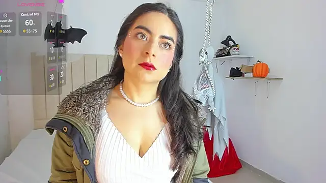 sashaa petit online show from 10-22-25, 11:21