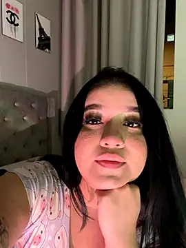 Snapshot of Aliciawhitee chatting on 10-20-25, 01:50 Aliciawhitee online show from 10-20-25, 01:50