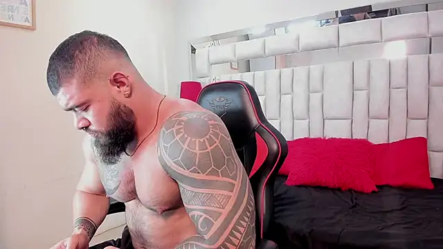 college muscle ass1 online show from 10-01-25, 01:28