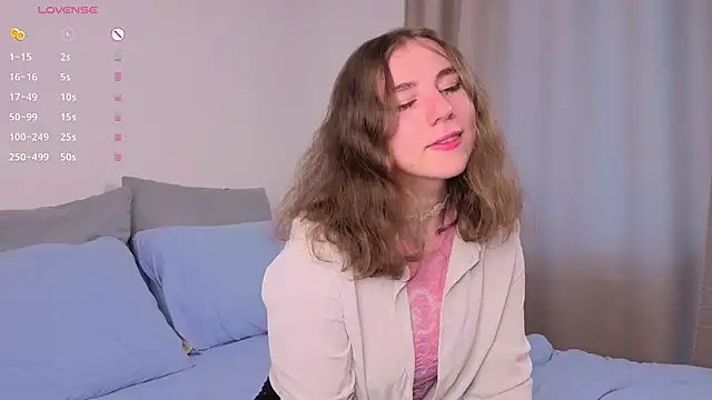 Snapshot of JoanMurphy chatting on 09-14-25, 10:14 JoanMurphy online show from 09-14-25, 10:14