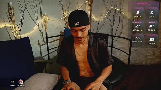 MarcusRain  online show from 11-30-25, 04:38