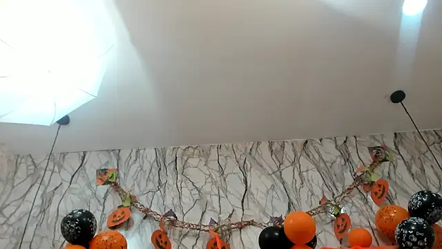 EXOTIC EBONY  online show from 10-21-25, 07:03