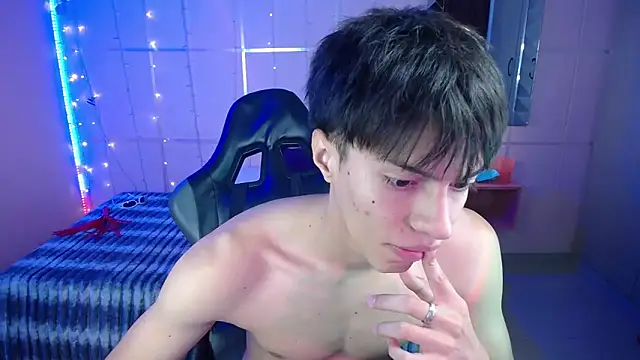 Justin gray  online show from 11-08-25, 02:28