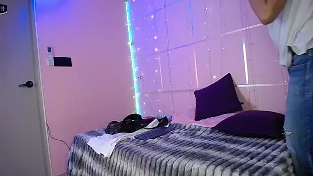 Justin gray  online show from 11-20-25, 09:03