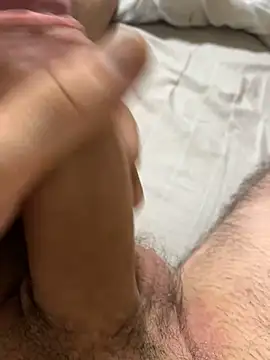 Snapshot of VisagedLeveling chatting on 12-15-25, 10:36 VisagedLeveling online show from 12-15-25, 10:36