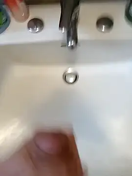 Empi19cm online show from 10-08-25, 04:48