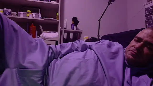 Snapshot of Dallasbest214 chatting on 03-13-26, 04:19 Dallasbest214 online show from 03-13-26, 04:19