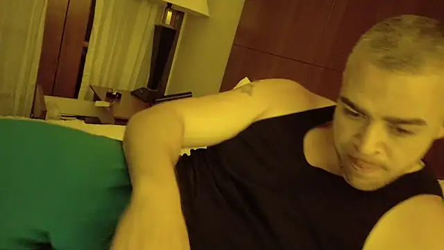 Snapshot of Dallasbest214 chatting on 03-23-26, 12:42 Dallasbest214 online show from 03-23-26, 12:42