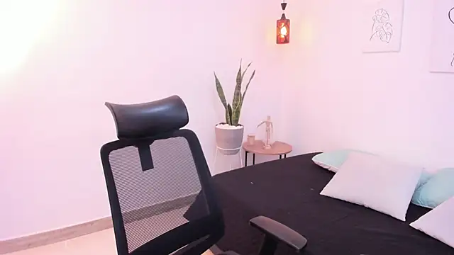 kylerose07 online show from 10-11-25, 04:01