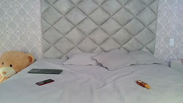 kylerose07 online show from 10-27-25, 01:37