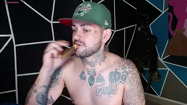 nicolastorres99 online show from 10-28-25, 02:26