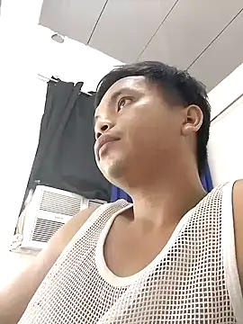 Snapshot of XExtraServiceManX chatting on 10-20-25, 05:46 XExtraServiceManX online show from 10-20-25, 05:46