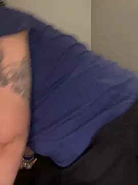 dieseldame1313 online show from 11-12-25, 01:17