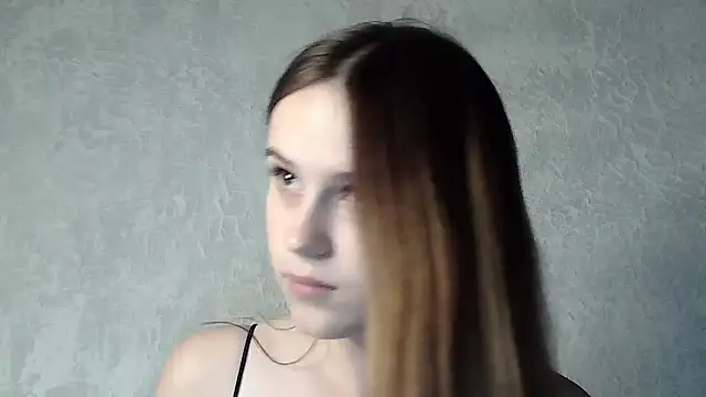 SweetLoraa online show from 09-10-25, 05:24