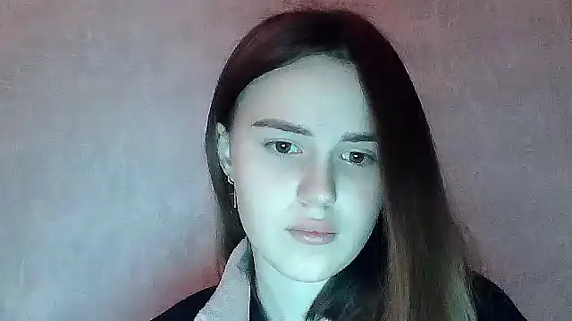 SweetLoraa online show from 12-15-25, 04:55