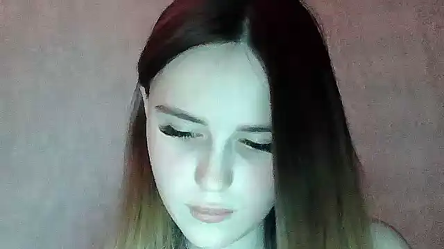 SweetLoraa online show from 01-05-26, 05:49