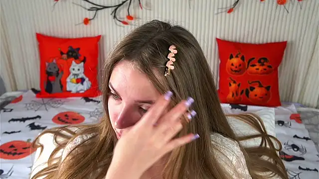 KarriBrownd online show from 11-01-25, 01:07