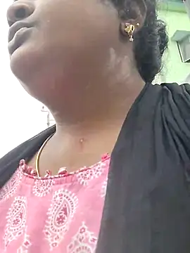 Snapshot of Tamilreethu chatting on 10-04-25, 03:04 Tamilreethu online show from 10-04-25, 03:04