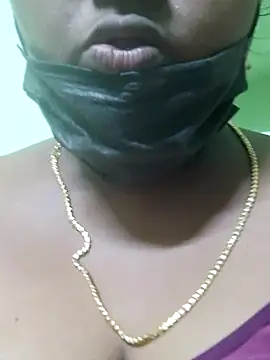 Snapshot of Tamilreethu chatting on 10-12-25, 09:14 Tamilreethu online show from 10-12-25, 09:14