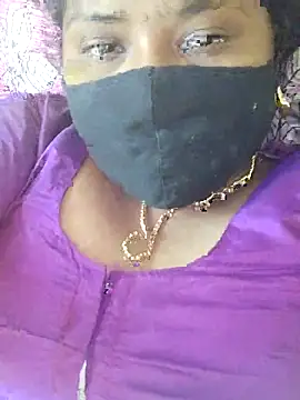 Snapshot of Tamilreethu chatting on 11-07-25, 06:41 Tamilreethu online show from 11-07-25, 06:41