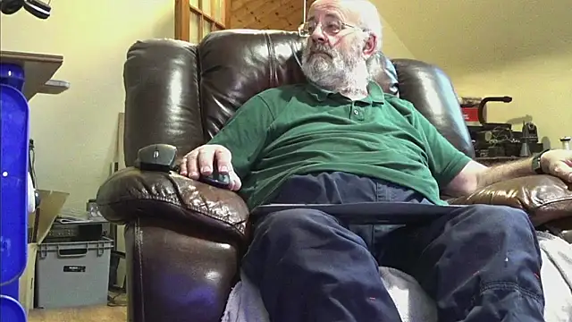 janzer13 online show from 12-14-25, 02:00