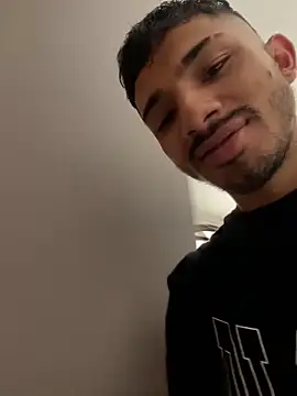 Snapshot of ArturoCardona_ chatting on 02-11-26, 04:34 ArturoCardona online show from 02-11-26, 04:34