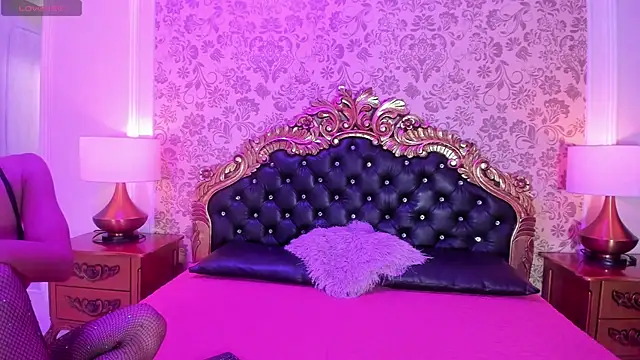 Lola Pierce online show from 09-16-25, 11:55