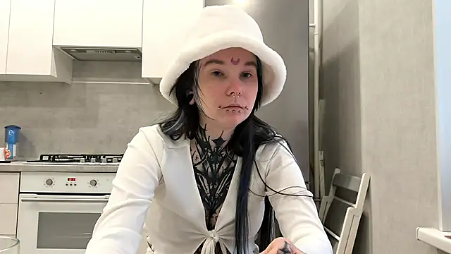 HighelikeGirl online show from 01-19-26, 07:01