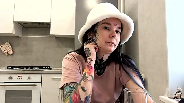 HighelikeGirl online show from 03-17-26, 06:28