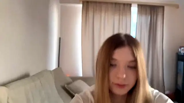 FruityXo online show from 11-22-25, 01:43