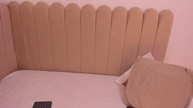 Jasmin hamdan online show from 11-29-25, 08:01