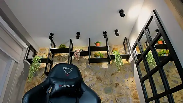 VenusBlazer online show from 11-04-25, 11:09