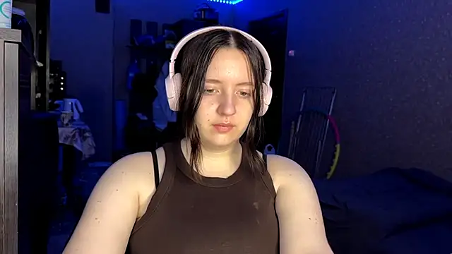 LauretteRagar online show from 10-16-25, 05:36