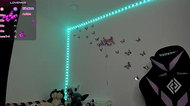 Snapshot of tiffany_sofia_1 chatting on 11-11-25, 09:37 tiffany sofia 1 online show from 11-11-25, 09:37